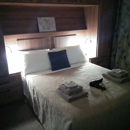 Mara Guest house *